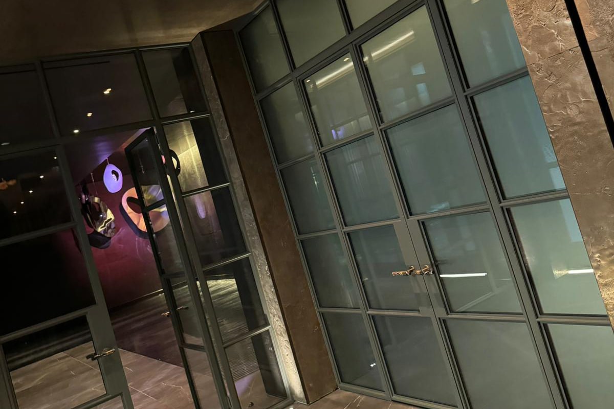 Steel Doors and Fixed Screens